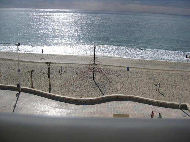 Medi Playa primera linea con aparcamiento Calpe Esterno foto