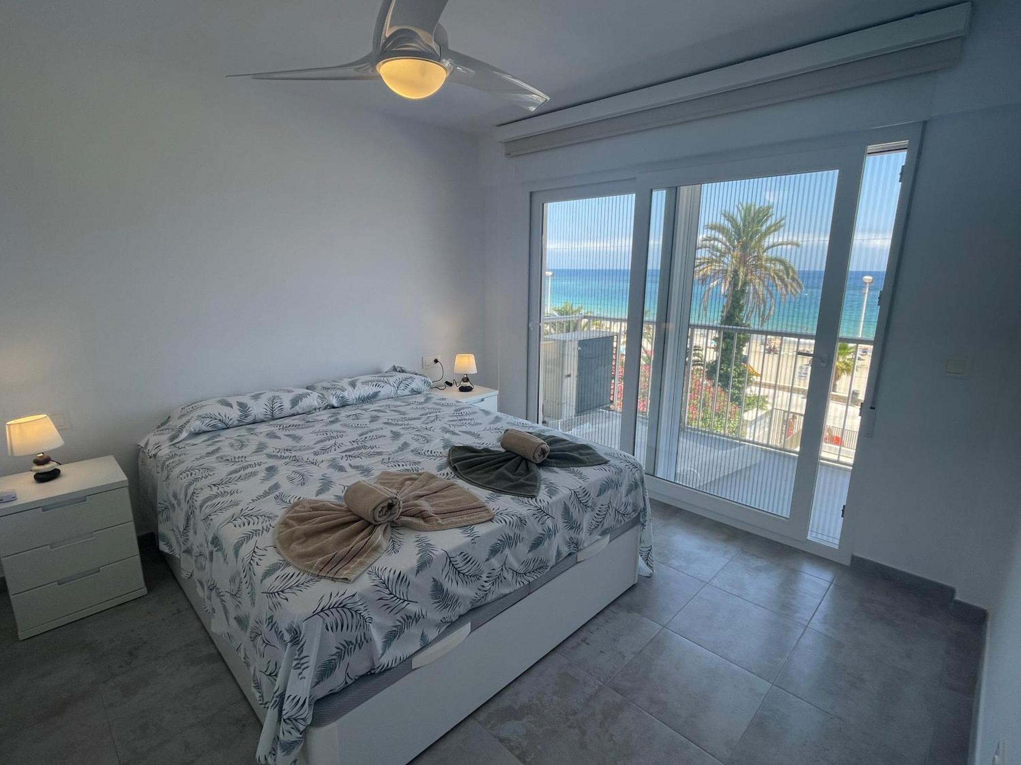 Medi Playa primera linea con aparcamiento Calpe Esterno foto