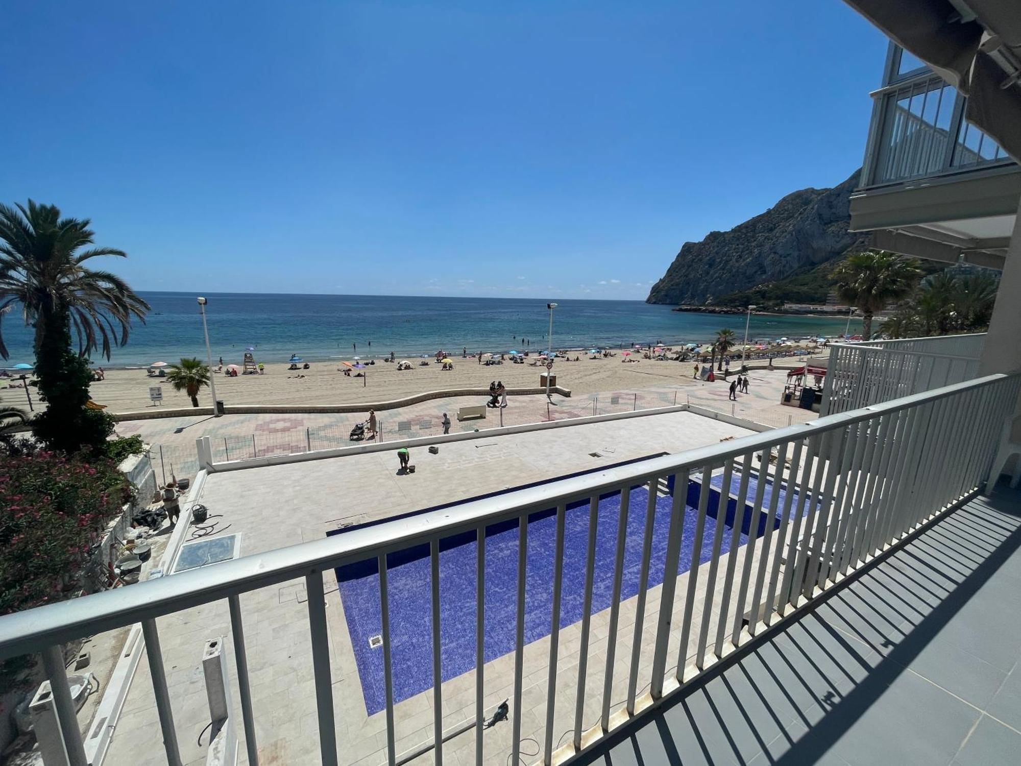 Medi Playa primera linea con aparcamiento Calpe Esterno foto